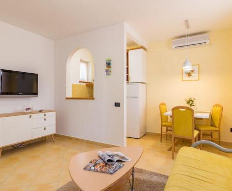Olasz stílusú tengerparti butikhotel 7 apartmannal Medulinban - pic 34