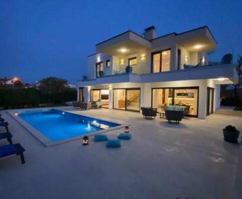 Dramatically attractive villa with pool near Porec - pic 3