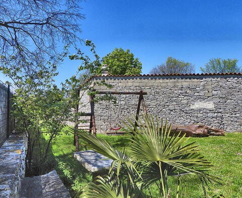 Villa in traditional style with swimming pool in Svetvinčenat - pic 14