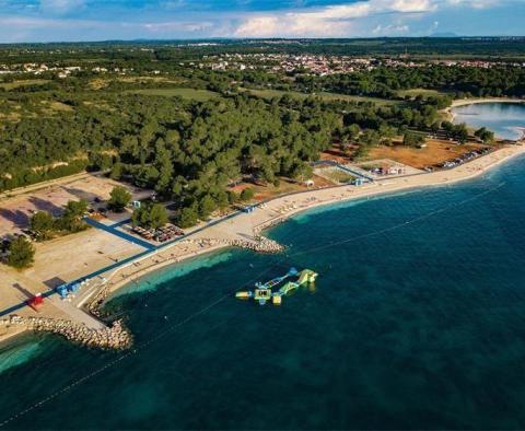 T2 célú telek - mindössze 200 méterre a tengertől Stinjanban! 