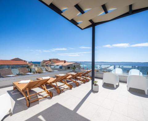 Schöne Villa zum Verkauf in der Gegend von Zadar, nur 30 Meter vom Meer entfernt - foto 10