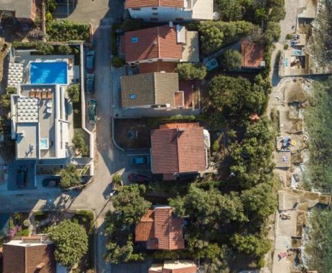 Krásná vila na prodej v oblasti Zadaru jen 30 metrů od moře - pic 27