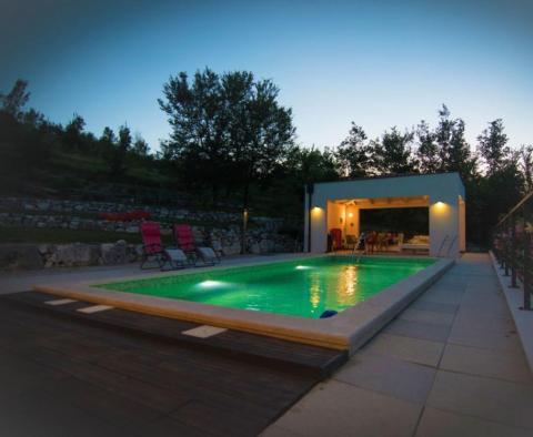 Wunderschöne Villa mit abgeschiedenem Swimmingpool und fantastischer Aura - foto 42