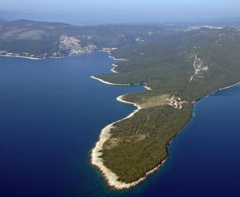 Large terrain with project just 1 km from the sea in Rabac area, meant for 54 villas construction - pic 11