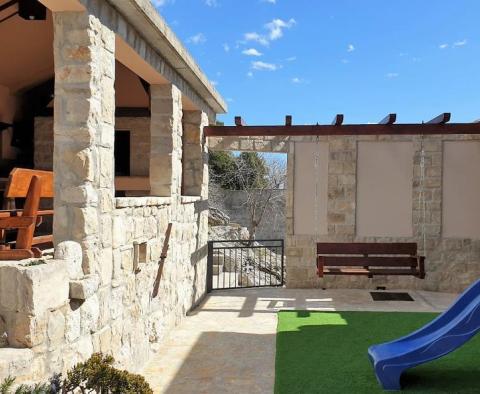 Renovated stone house of 3 apartments in Gornja Podstrana with fantastic view of Split and the sea - pic 11