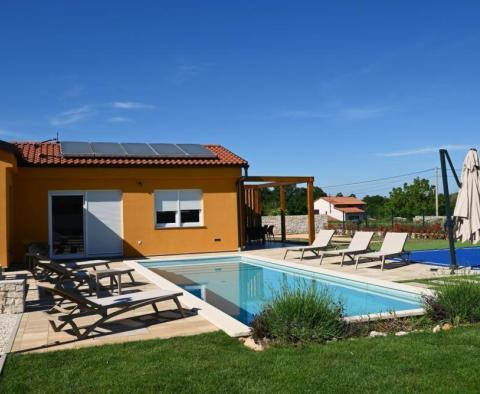 Neu gebaute einstöckige Villa mit Swimmingpool in ruhiger Lage in Svetvincenat! - foto 3