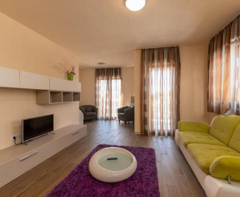 Beautiful apartment house in Banjole with sea views - pic 9