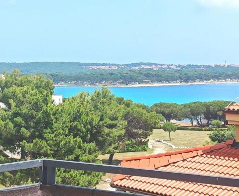Duplex apartment of 93 sq.m. just 200 m from the beach, with sea views in Medulin! 