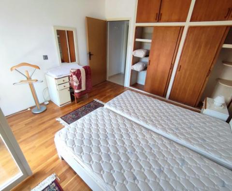 Három apartmanból álló ház Valbandonban, Fažana városában eladó mindössze 550 méterre a tengertől - pic 49