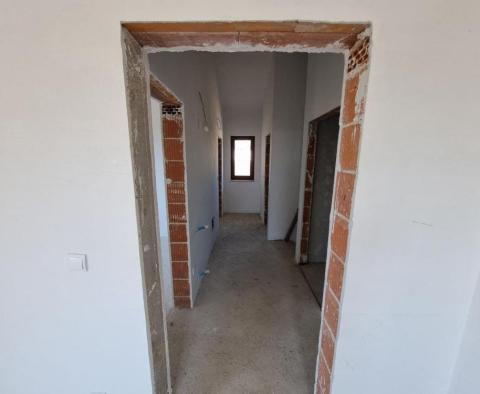 Pěkný dům v Kaštelir, Kaštelir-Labinci, složený ze 2 částí - pic 14