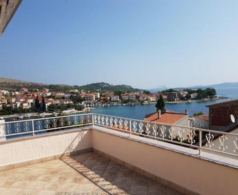House in Zaboric just 30 meters from the sea and with private berth for a boat! - pic 11