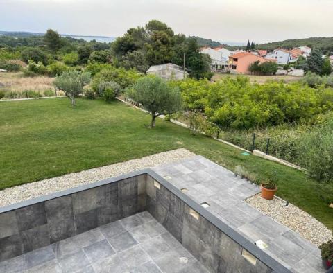 Fantastic modern newly built villa on the first construction line in Fazana area - pic 44