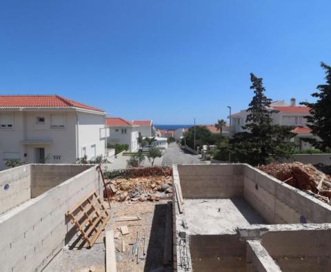 Apartment mit zwei Schlafzimmern und Swimmingpool in einer Stadtvilla auf der Halbinsel Pag - foto 16