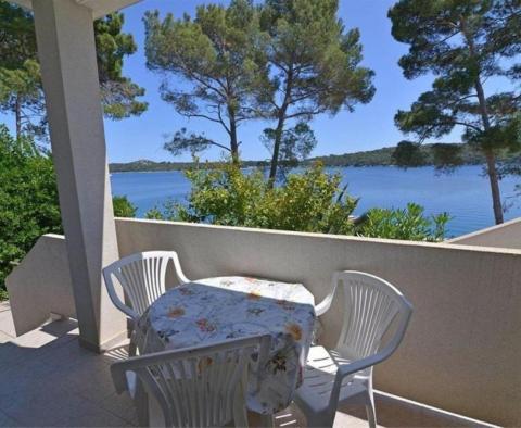 Appartement avec piscine et 6 appartements en première ligne de mer à Mali Losinj - pic 12