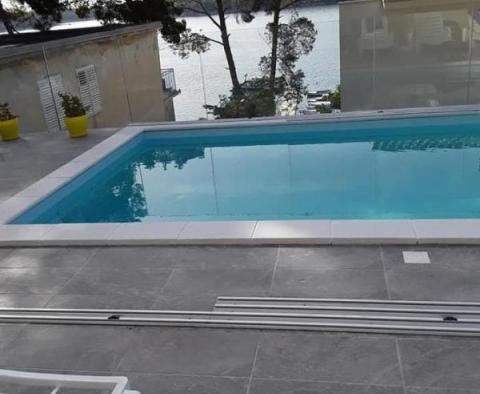 Apart-house with swimming pool and 6 apartments on the first line to the sea on Mali Losinj - pic 17