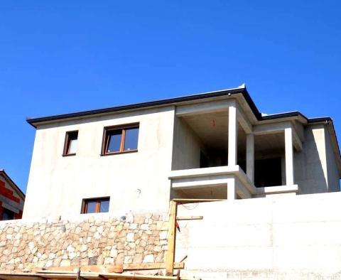 Új építésű villa medencével és nyílt tengerre néző kilátással Labin területén - pic 2