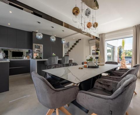 Modern villa mindössze 500 méterre a strandtól Zadar környékén - pic 4