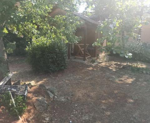 Stone house with garden for sale in Banjole just 200 meters from the beach!  - pic 32