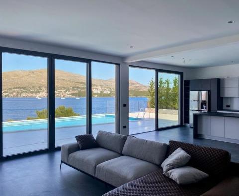 Nouvelle copropriété moderne en bord de mer sur Ciovo propose des villas à vendre - pic 28