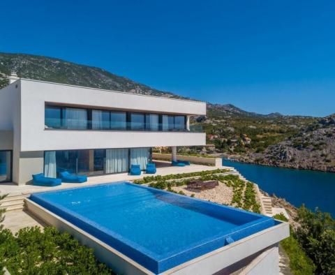 Fantastic seafront villa of modern architecture on Karlobag riviera with indoor and outdoor swimming pools! - pic 3