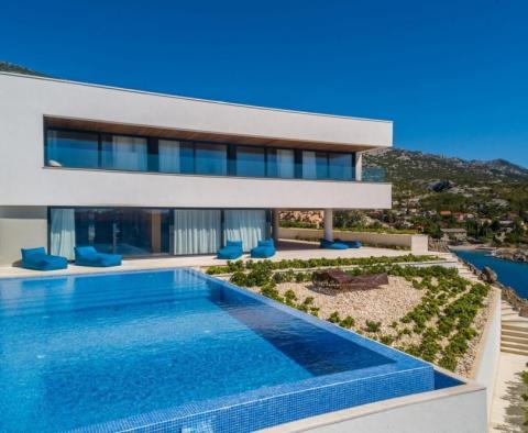 Fantastic seafront villa of modern architecture on Karlobag riviera with indoor and outdoor swimming pools! - pic 8