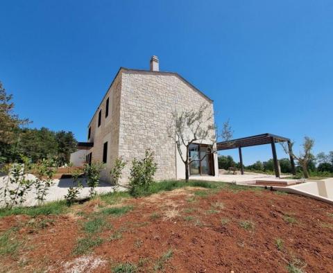 How to construct a traditional Istrian villa in 2022? Here is the answer. 