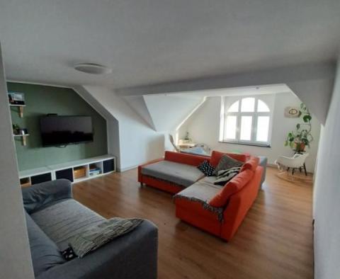 Apartmán v krásné rakousko-uherské vile v centru Opatije jen 40 metrů od moře - pic 3