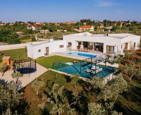 Champaigne sparkling luxury holiday villa in Zadar area, on 3030 sq.m. of land! - pic 2