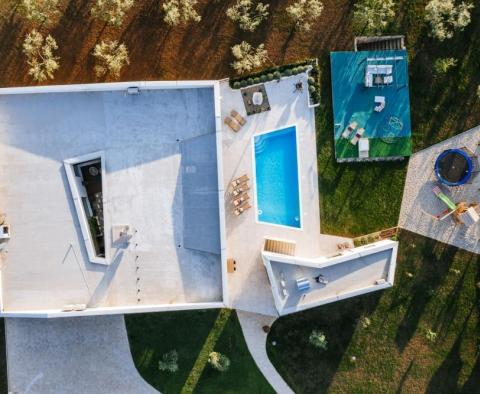 Champaigne sparkling luxury holiday villa in Zadar area, on 3030 sq.m. of land! - pic 3