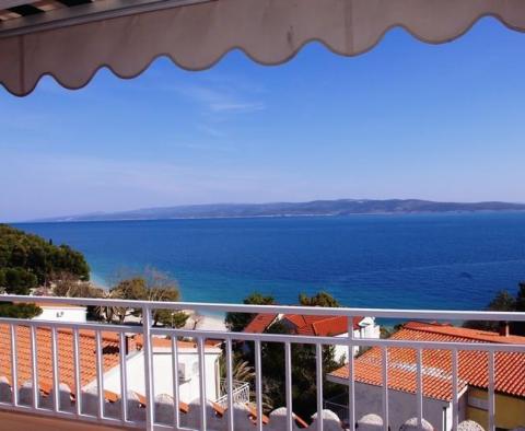 Self-standing apart-house of 4 apartments in Baska Voda just a few meters from the beach - pic 2