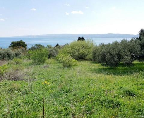 Terrain rare à vendre à Brela avec vue sur la mer, à seulement 240 mètres de la mer - pic 3