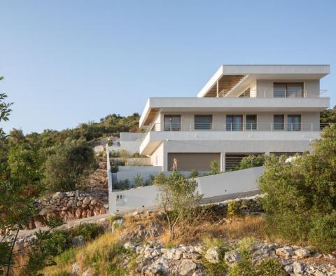 Glamouröse Luxusvilla mit Pool, die einen Brad Pitt-Aufenthalt wert ist - foto 5