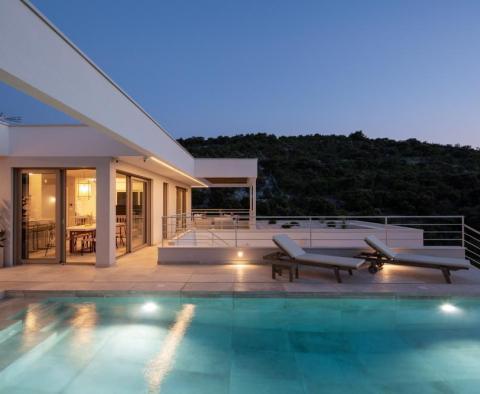 Glamouröse Luxusvilla mit Pool, die einen Brad Pitt-Aufenthalt wert ist - foto 7