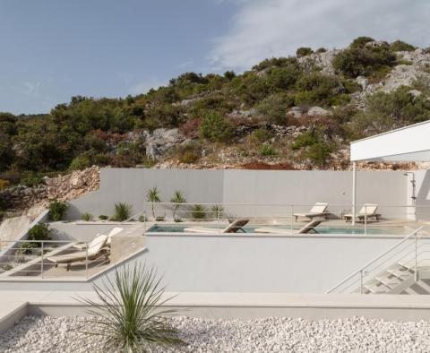 Glamouröse Luxusvilla mit Pool, die einen Brad Pitt-Aufenthalt wert ist - foto 12