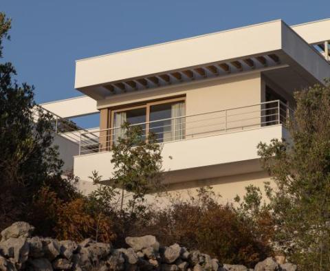 Glamouröse Luxusvilla mit Pool, die einen Brad Pitt-Aufenthalt wert ist - foto 18
