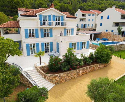 Super-Villa mit Swimmingpool auf der Insel Cres, Meerblick 