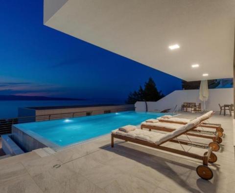 Unique new modern villa in Baska Voda, with indoor and outdoor swimming pools, just 150 meters from the beachline! - pic 36