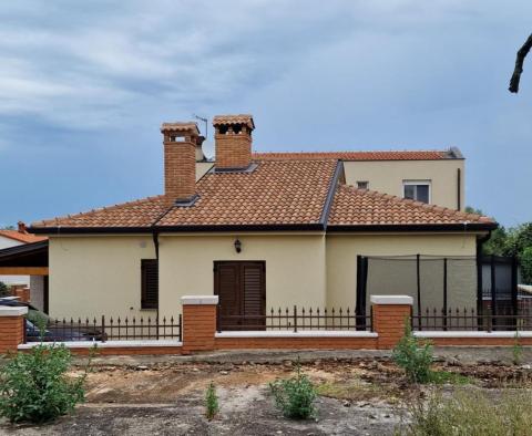 Charming house for sale in Poreč, 1500 meters from the sea 