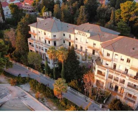 Unikátní nemovitost pro renovaci nábřeží v oblasti Splitu - pic 2