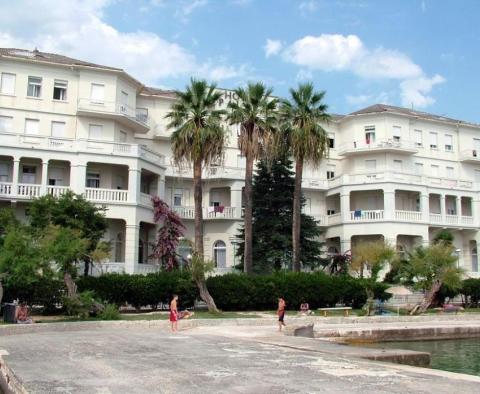 Unikátní nemovitost pro renovaci nábřeží v oblasti Splitu - pic 5