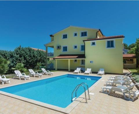 Apartment house of 6 apartments with swimming pool just 2 km from the sea in Porec area - pic 5