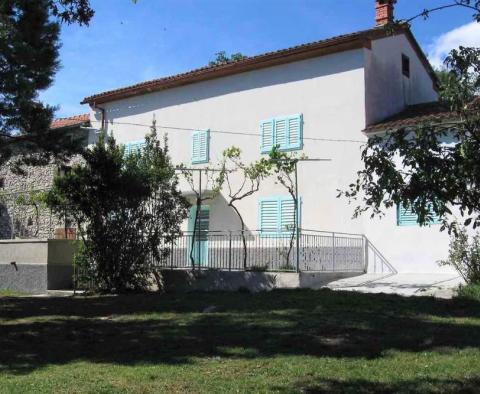 House with a swimming pool and a spacious plot of 22000 sq.m. in Labin area - pic 11