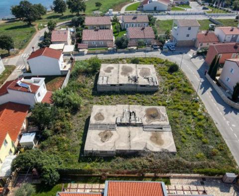 Investitionsprojekt - Grundstück mit gültiger Baugenehmigung und fertigem Keller nur 80 Meter vom Meer entfernt - foto 14