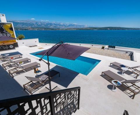 Moderne Villa in erster Linie in der Gegend von Zadar, das gefragteste Format! - foto 45
