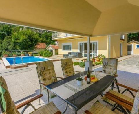 Charmante Villa mit Swimmingpool und wunderschönem Meerblick in Grizane, mit weitem Meerblick! - foto 27