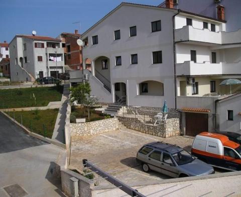 Dům v TOP lokalitě s několika bytovými jednotkami ve čtvrti Nova Veruda v Pule - pic 4