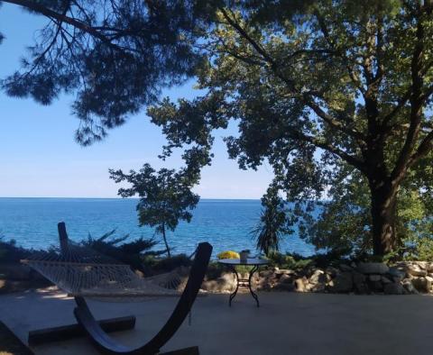 Villa de première ligne d'architecture exceptionnelle avec plage privée - propriété unique en Istrie ! - pic 37