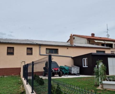 Haus in Višnjan bei Porec zu verkaufen - foto 49