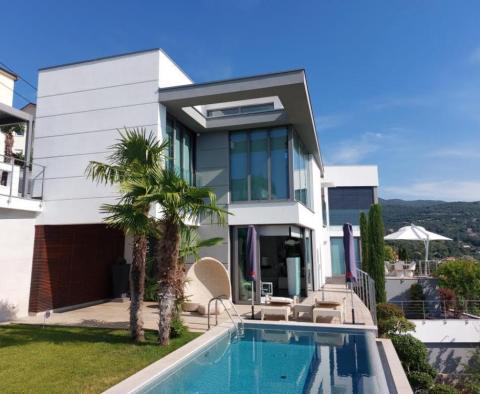 Luxus villa gyönyörű kilátással a tengerre, úszómedencével Lovranban - pic 87