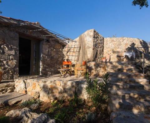 Fantastic estate on Krk with two stone villas and sea view in Provence style - pic 30
